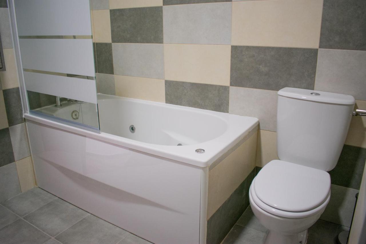 Apartamentos Cerezo La Codosera Dış mekan fotoğraf