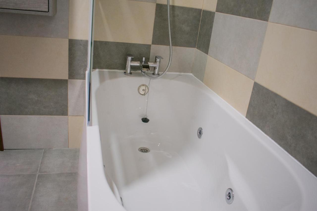 Apartamentos Cerezo La Codosera Dış mekan fotoğraf