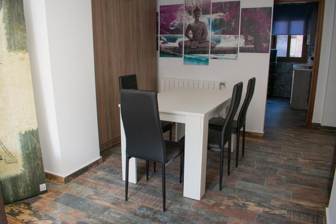 Apartamentos Cerezo La Codosera Dış mekan fotoğraf