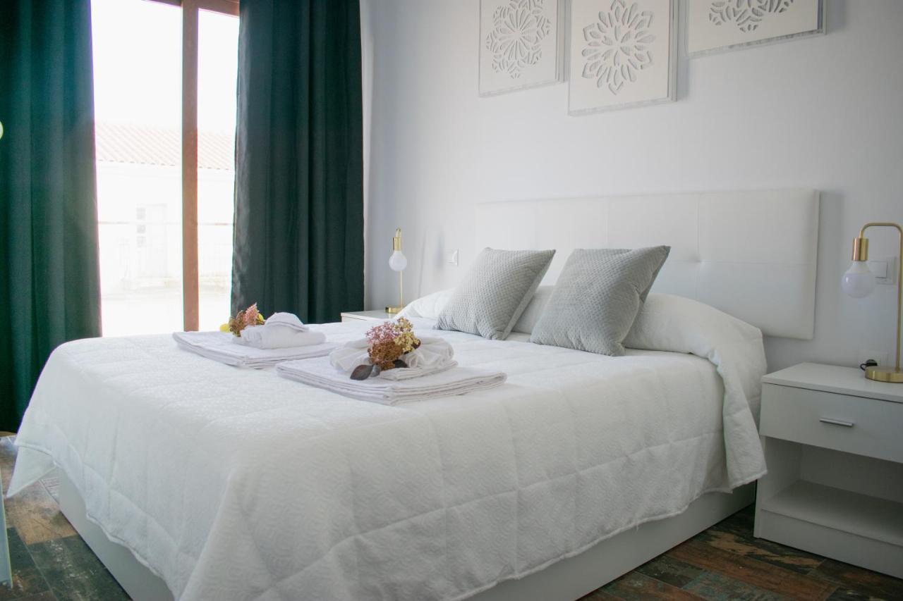 Apartamentos Cerezo La Codosera Dış mekan fotoğraf