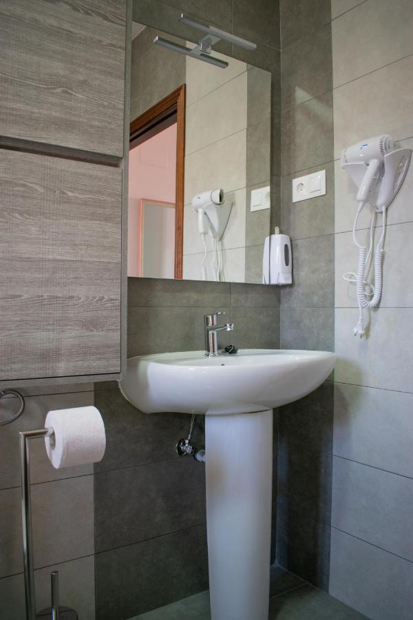 Apartamentos Cerezo La Codosera Dış mekan fotoğraf