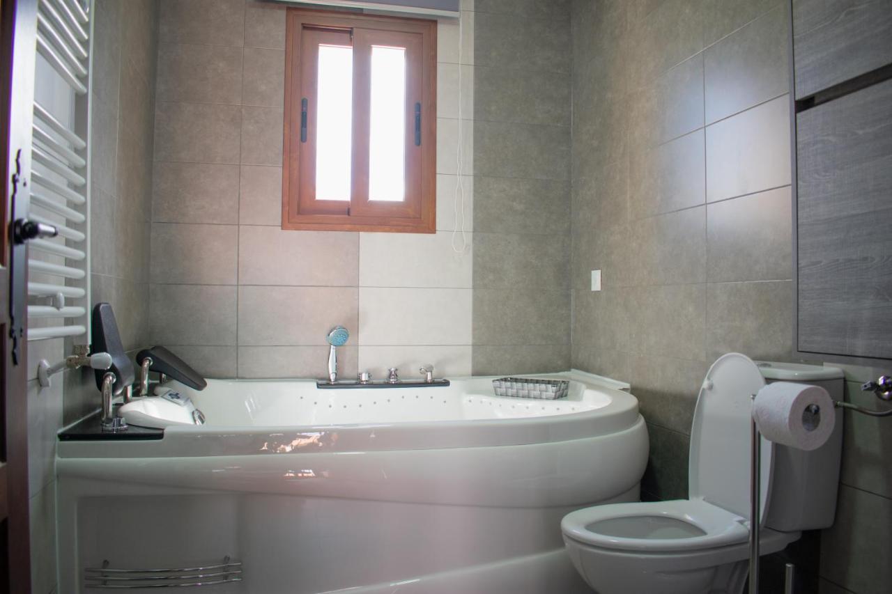 Apartamentos Cerezo La Codosera Dış mekan fotoğraf