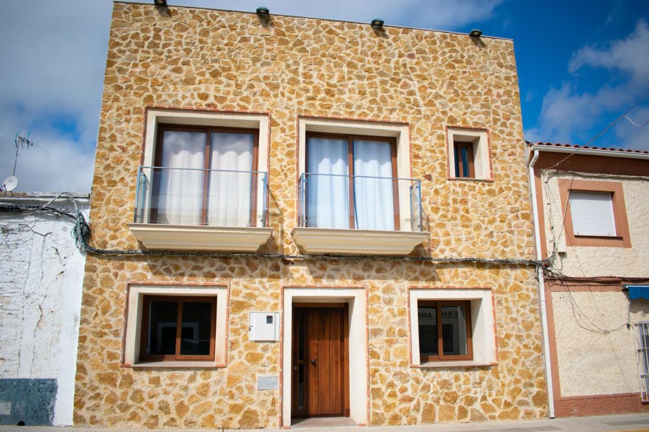 Apartamentos Cerezo La Codosera Dış mekan fotoğraf